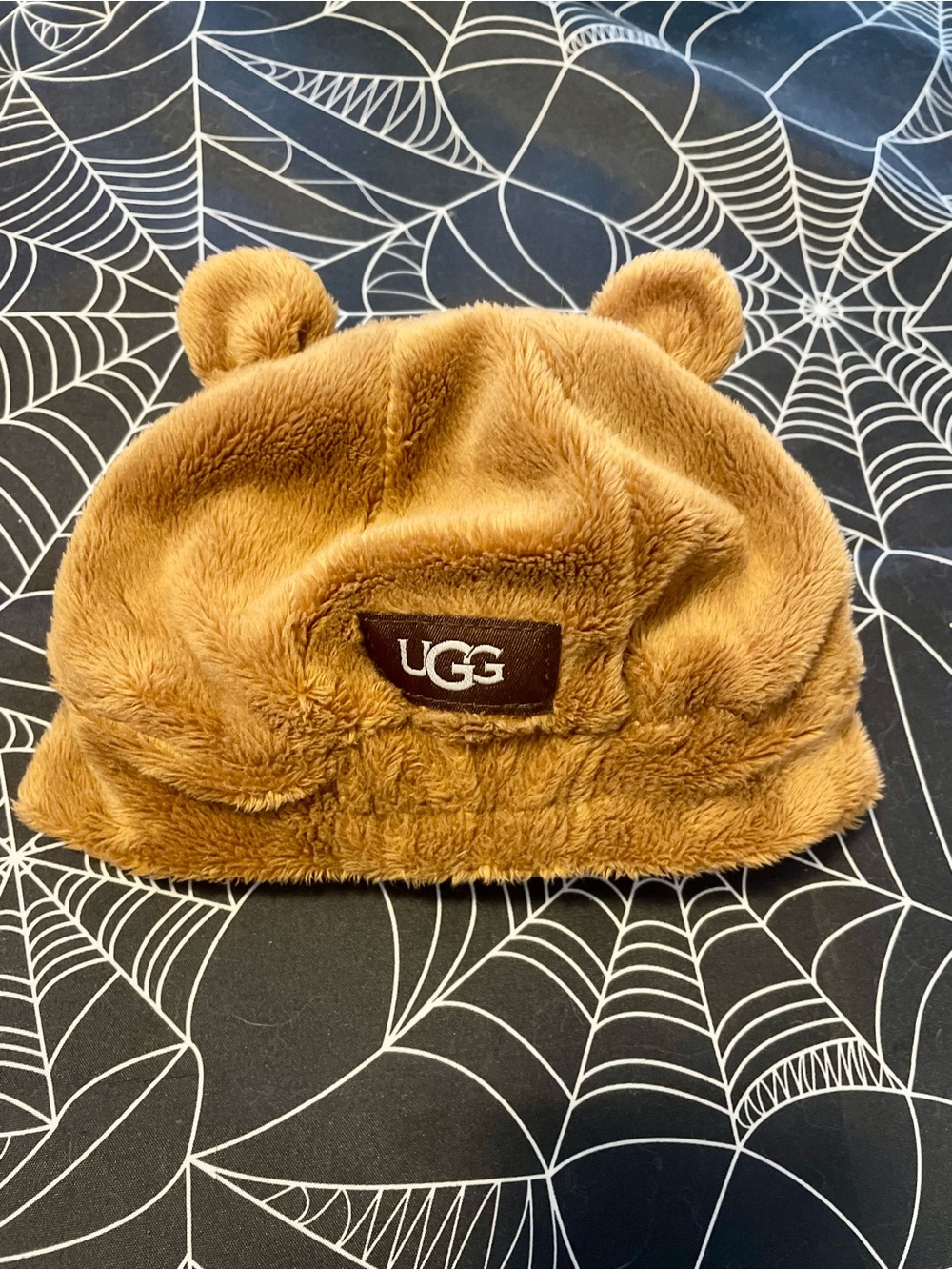 UGG infant 0-6 months Chestnut Faux-Fur Bear Beanie